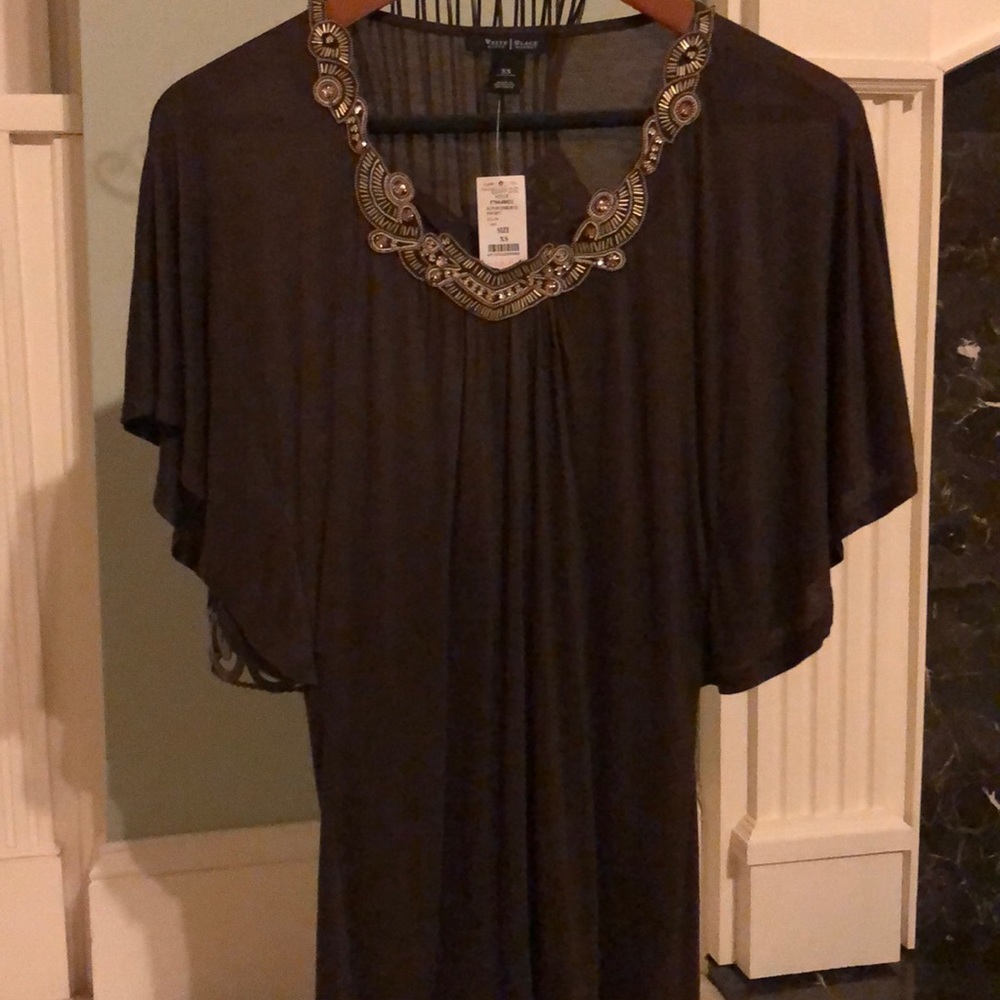 White House Black Market NWT XS blouse.